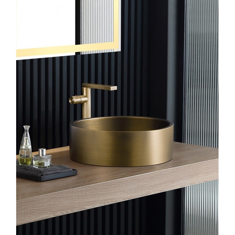 Round 15.75-in Stainless Steel Vessel Sink with Rim in Antique with Drain