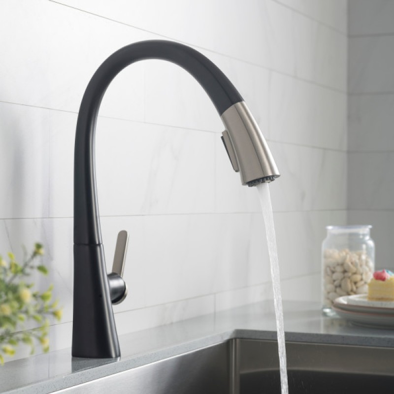 Nolen Single Handle Pull-Down Kitchen Faucet in Spot Free Stainless Steel/Matte Black
