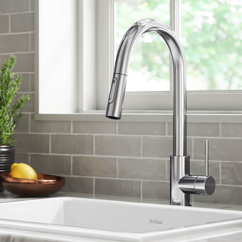 Oletto™ Contemporary Pull-Down Single Handle Kitchen Faucet in Chrome