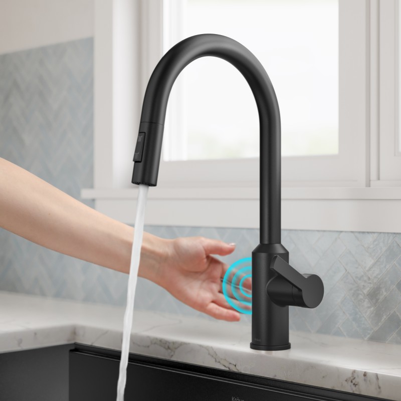 Oletto™ Touchless Sensor Pull-Down Single Handle Kitchen Faucet in Matte Black