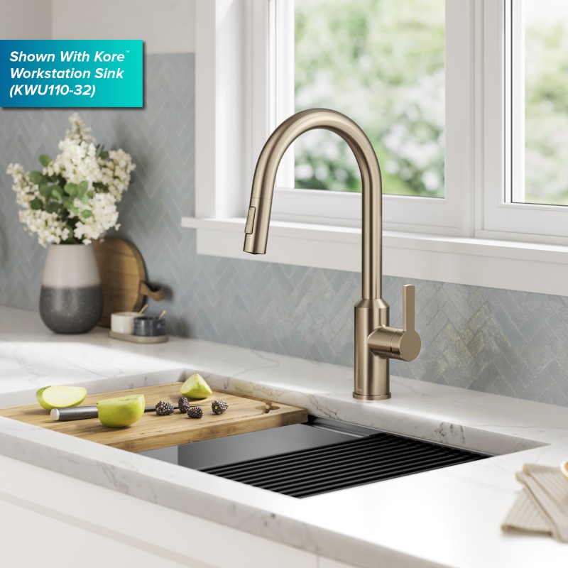 Oletto™ Touchless Sensor Pull-Down Single Handle Kitchen Faucet in Spot-Free Antique Champagne Bronze