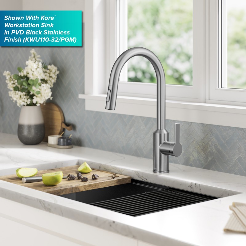 Oletto™ Touchless Sensor Pull-Down Single Handle Kitchen Faucet in Spot-Free Stainless Steel